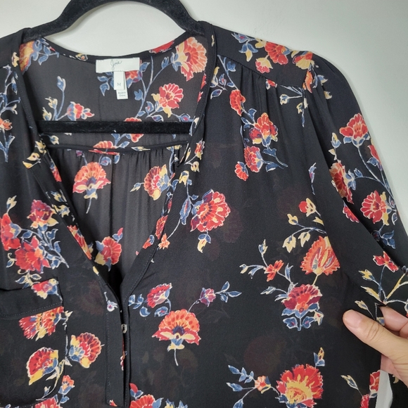 Joie Brittin Silk Floral Blouse - Picture 3 of 9